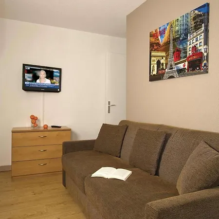 Séjours&affaires Charles De Gaulle Appart hôtel