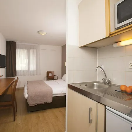 Appart hôtel Séjours&affaires Charles De Gaulle
