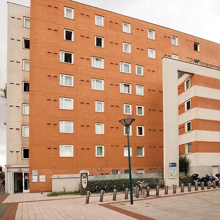 Séjours&affaires Charles De Gaulle Pantin